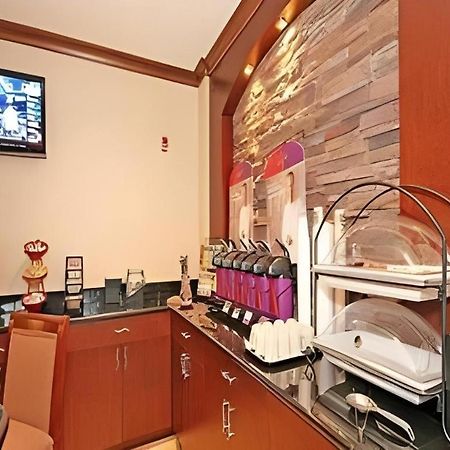 Staybridge Suites Newport News Kültér fotó
