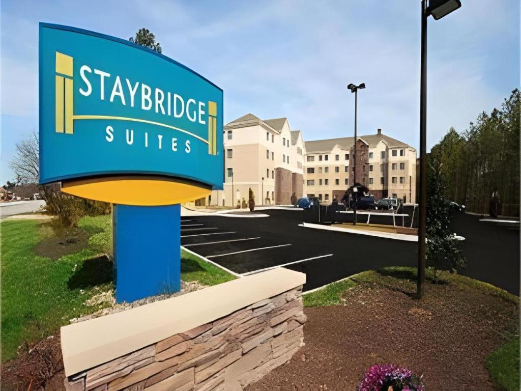Staybridge Suites Newport News Kültér fotó